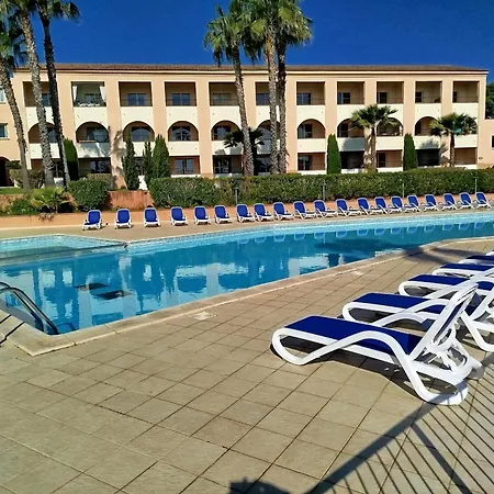 Appt 4-6 Couchages Climatise Avec 2 Piscines Et 200 M Des Plages Et Criques Apartment