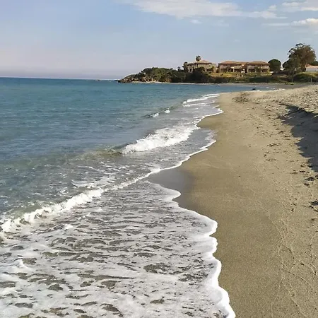 Apartment Appt 4-6 Couchages Climatise Avec 2 Piscines Et 200 M Des Plages Et Criques