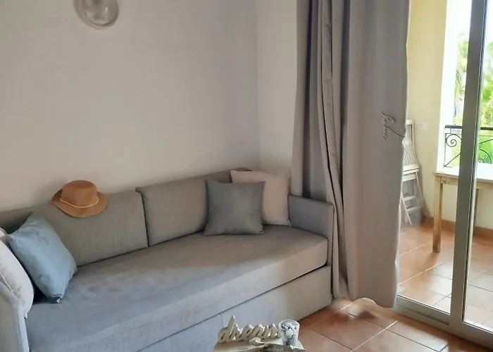 Appt 4-6 Couchages Climatisé Avec 2 Piscines Et 200 M Des Plages Et Criques Appartement Linguizzetta