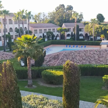 Appt 4-6 Couchages Climatise Avec 2 Piscines Et 200 M Des Plages Et Criques *