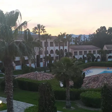 Appt 4-6 Couchages Climatise Avec 2 Piscines Et 200 M Des Plages Et Criques Διαμέρισμα Linguizzetta