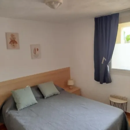 Appt 4-6 Couchages Climatise Avec 2 Piscines Et 200 M Des Plages Et Criques Διαμέρισμα *