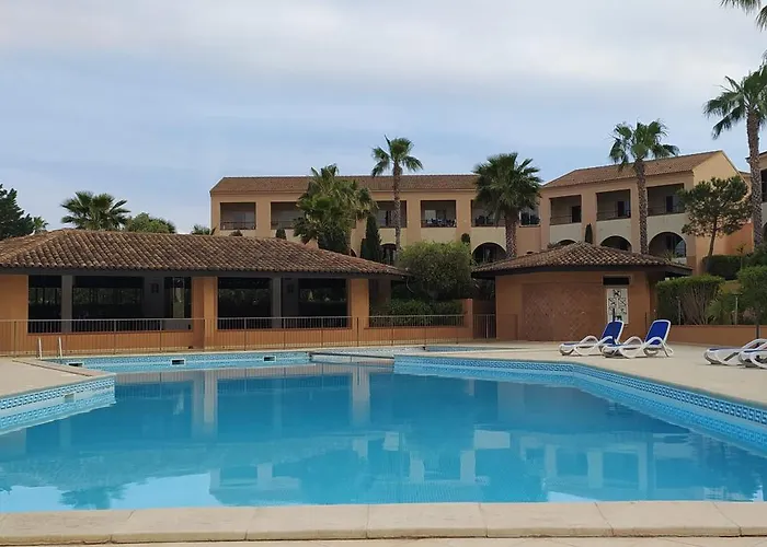 Appt 4-6 Couchages Climatise Avec 2 Piscines Et 200 M Des Plages Et Criques Apartmán *